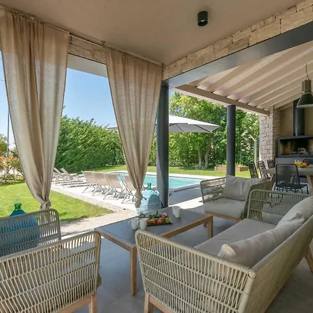 Tena Holiday home Sivati
