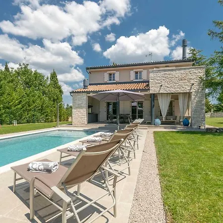 Holiday home Tena Sivati